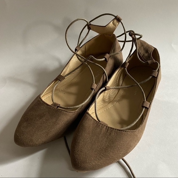 Charles Albert Shoes Women’s Size 9 Flats Lace Up The Ankle - Picture 2 of 8